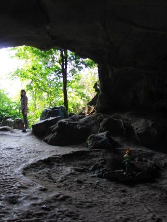 Cuc Phuong prehistoric cave
